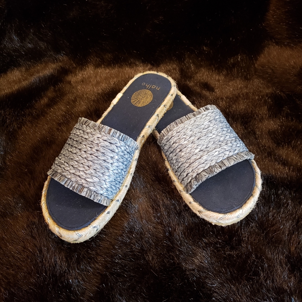 NAHLO MEEKA SANDALS